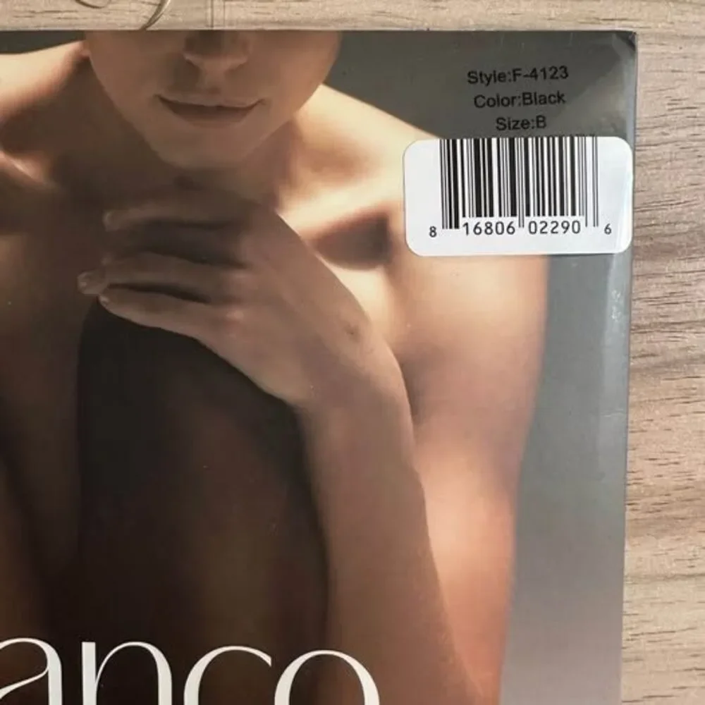 Franco Sarto Black Sheer to Waist Pantyhose Size B Nylon Spandex F-4123 NEW